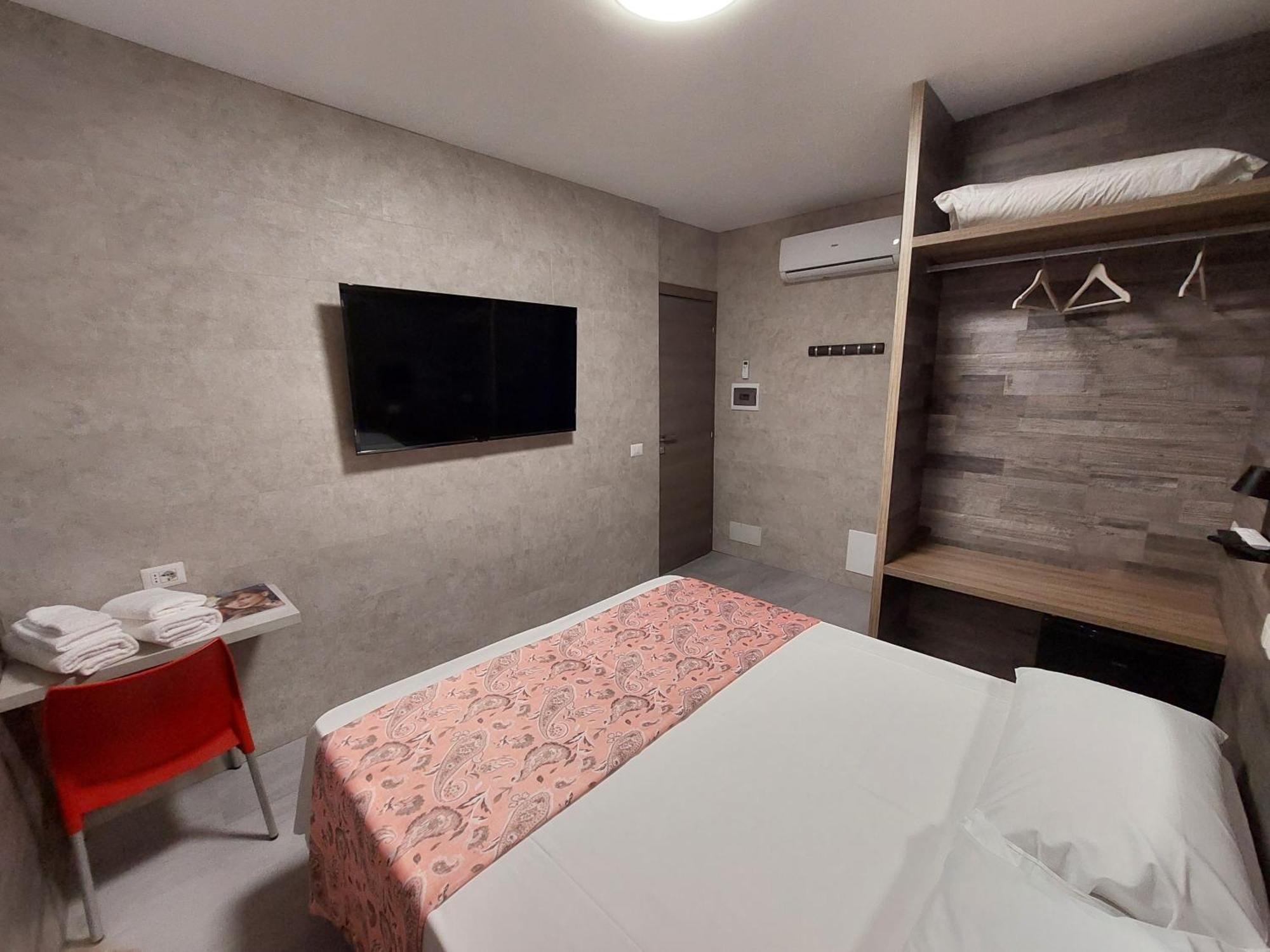 Hotel Pontenuovo ميروني المظهر الخارجي الصورة