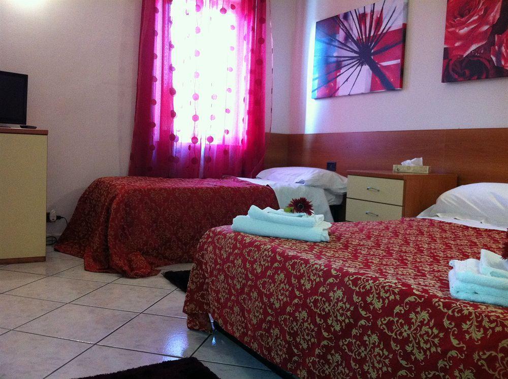 Hotel Pontenuovo ميروني المظهر الخارجي الصورة